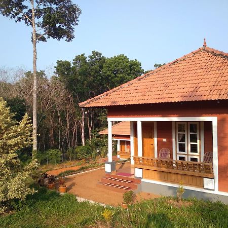 Tranquil Farms Villa Manimala Exteriör bild